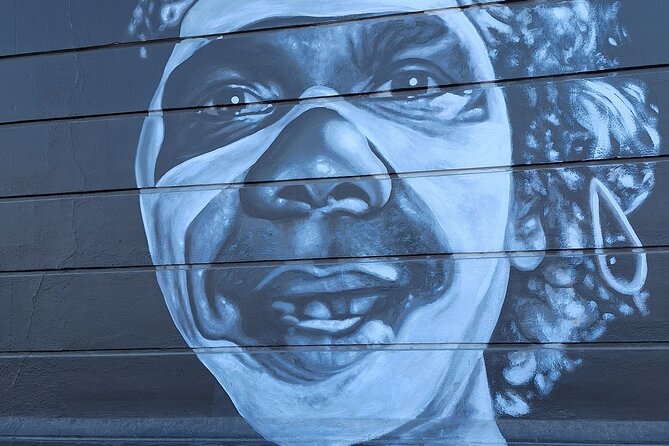 Hidden Adelaide: Laneways and Street Art Tour - Stop 4: Hindmarsh Square and quick-hit stories
