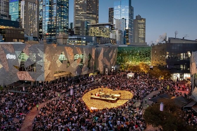 Hidden Bars & Laneway Legends Tour Of Melbourne - What Happens at the Bars: Trivia, Photos, and No-Pressure Ordering