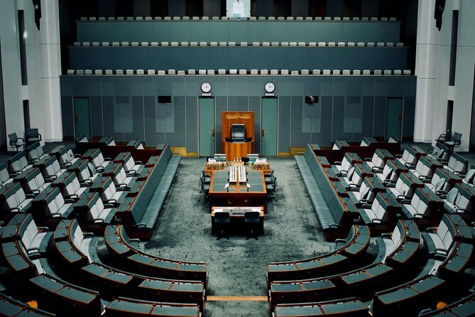 Highlights of Canberra Full Day Tour - Timing and what to wear: making an 8-hour day feel doable