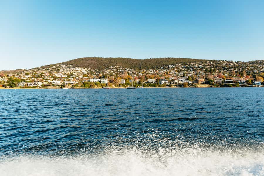 Hobart: 2.5-hour Iron Pot Lighthouse Cruise - Practical tips before you go (what to pack and where to focus)