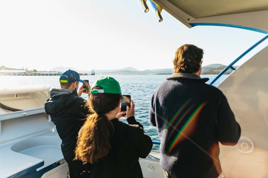 Hobart: 2.5-hour Iron Pot Lighthouse Cruise - Comfort, timing, and what the 150 minutes really feels like
