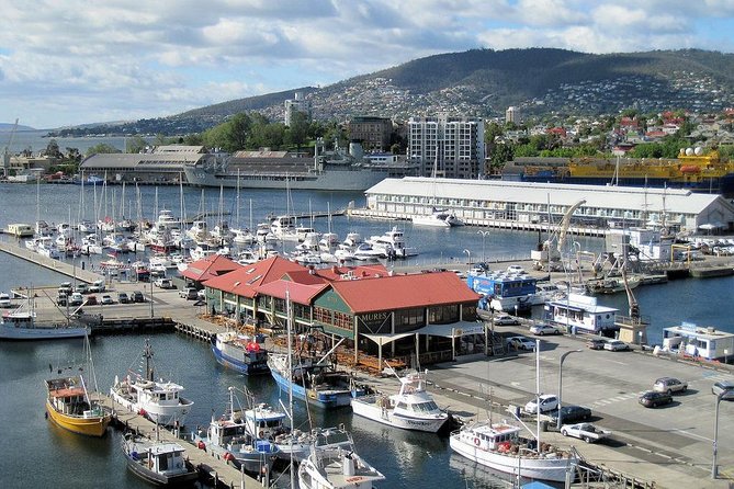 Hobart City Private Charter Service (3 days in advance） - Richmond: convict-era charm with two big anchors