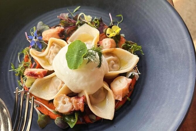Hobart Full Day Wine and Food Tour - Heading to Coal Valley from Hobart: the ride + the rhythm