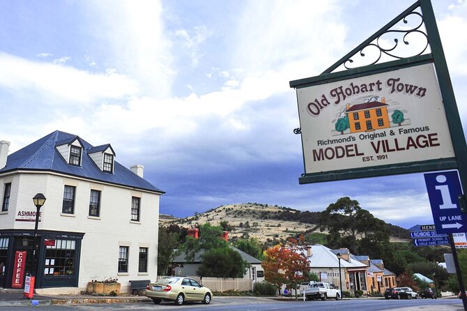 Hobart Hop-On Hop-Off Bus & Richmond Village Tour - The Stops That Make It Feel Like More Than a Bus Ride