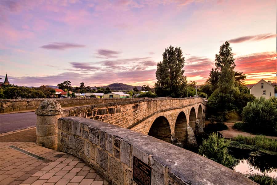 Hobart: Mount Wellington and Richmond Village Shuttle - Hobart Waterfront Break: Use the Hour to Get Your Bearings