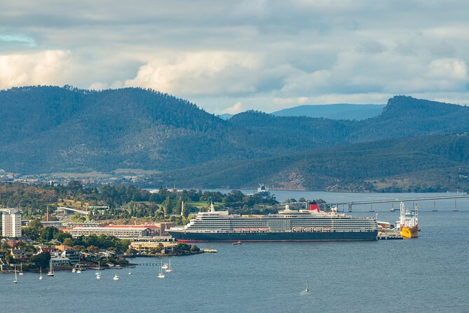 Hobart Shore Excursion: Hobart Attractions Bus - A Cruise-Friendly Way to See Hobart Fast from IXL Atrium