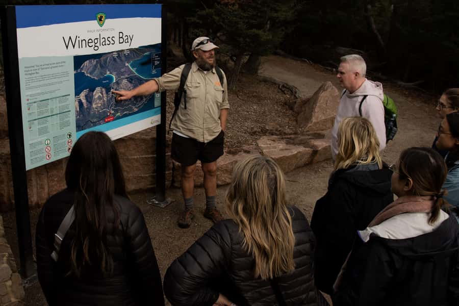 Hobart: Wineglass Bay & Freycinet National Park Active Tour - Cape Tourville Lighthouse Walk: 360° Views That Actually Feel Worth the Steps