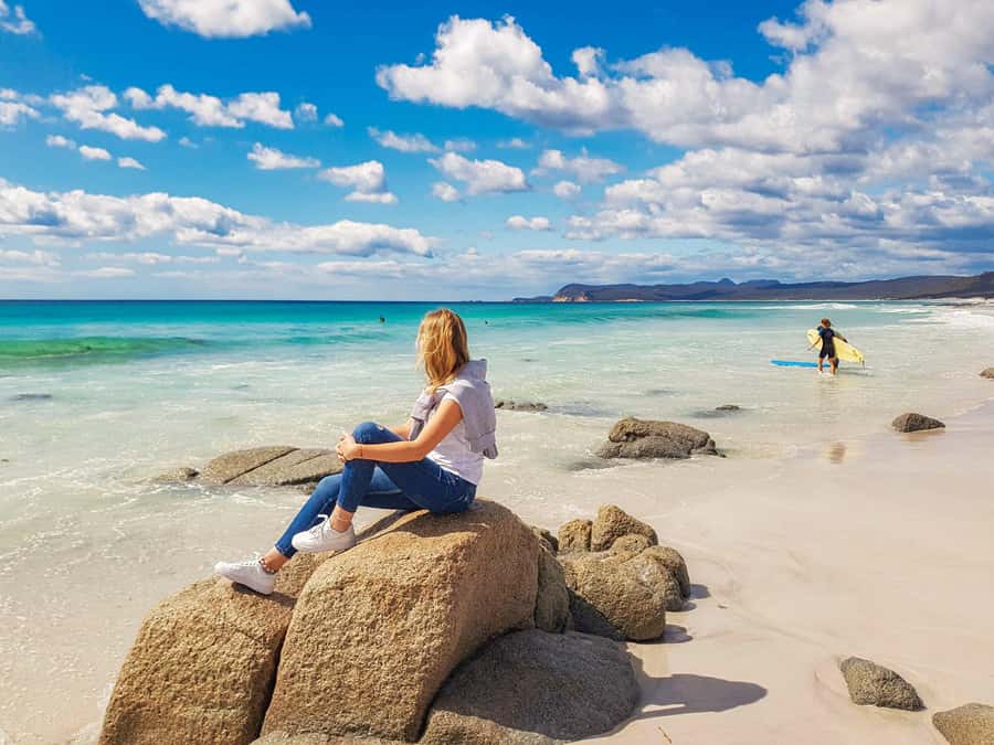 Hobart: Wineglass Bay, Freycinet Park, and Richmond Tour - Group size, guides, and how to get the most out of the day