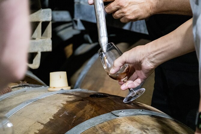 Hunter Valley All Inclusive, Wine, Chocolate Tasting and Lunch - Sobel’s Winery: Behind-the-Scenes and First Pour Energy