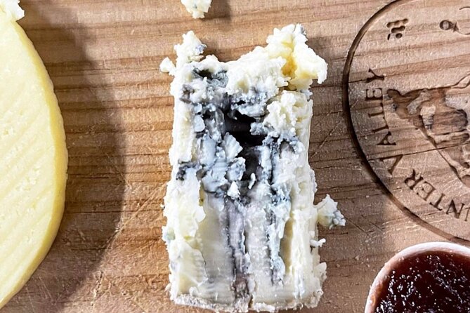 HUNTER VALLEY CHEESEBOARD TASTING - select your favourite cheeses - The cheese-making talk: questions to ask your concierge