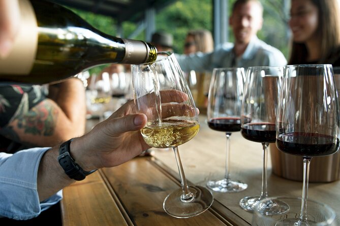 Hunter Valley Wine Tour ex Hunter Valley - Lunch, Cheese, Chocolate, Distillery - Hunter Distillery: choose 6 organic spirits for your flight