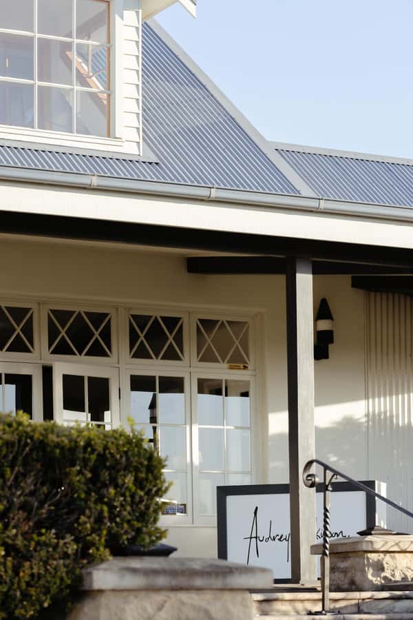 Hunter Valley: Wine Tour with 2-Course Lunch, Choc & Cheese - Value check: is $155 per person a fair deal?