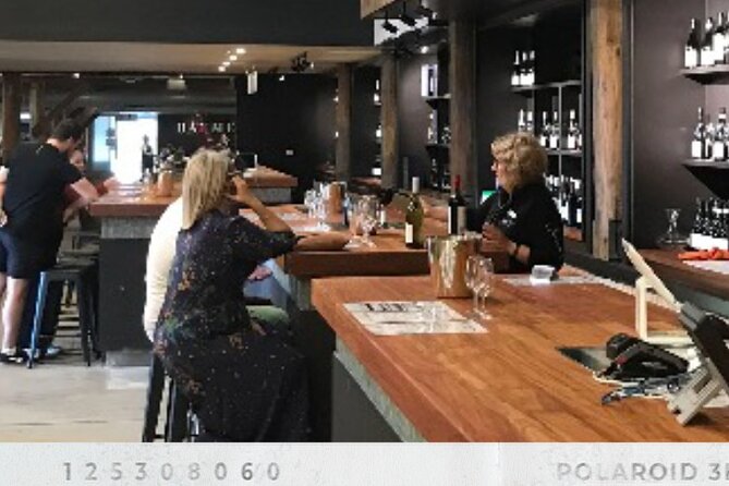Hunter Valley Wines, 2-Course Lunch, Cheese & Chocolate Tour - Binnorie Dairy Lovedale cheese stop: quick, and that’s okay if you plan for it