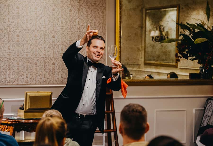 Impossible Occurrences - Melbourne Magic Show - The 80-minute performance: how the show is paced and why it feels intense