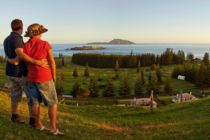 Island Orientation Package incl. Return Airport Transfers & Tour - Price and value: why $21.52 can be more than cheap