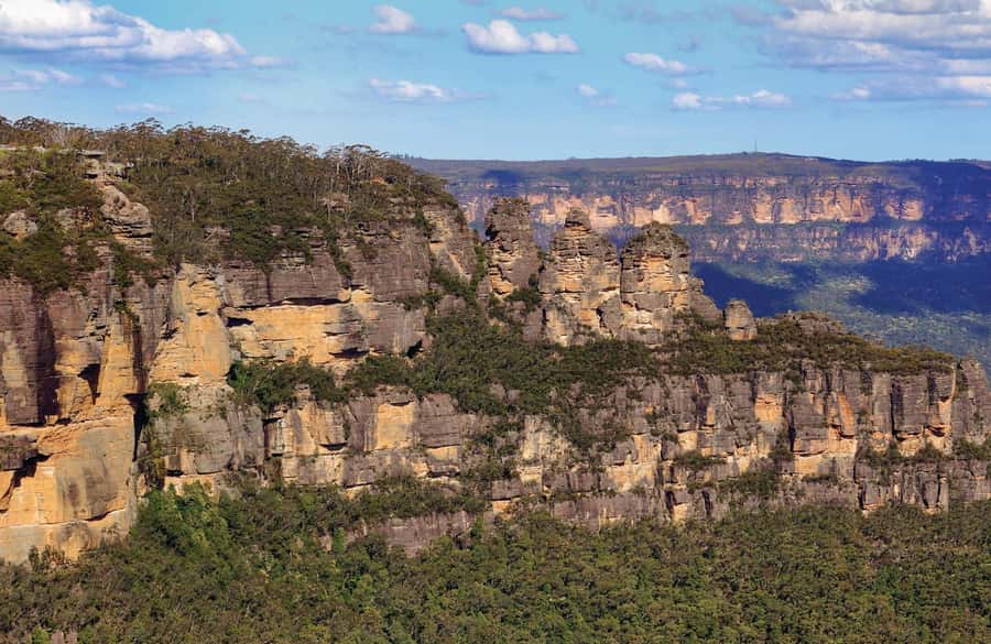 Japanese Tour Small Group: Blue Mountains, Scenic World, Zoo - Leura village break: where you can actually refuel