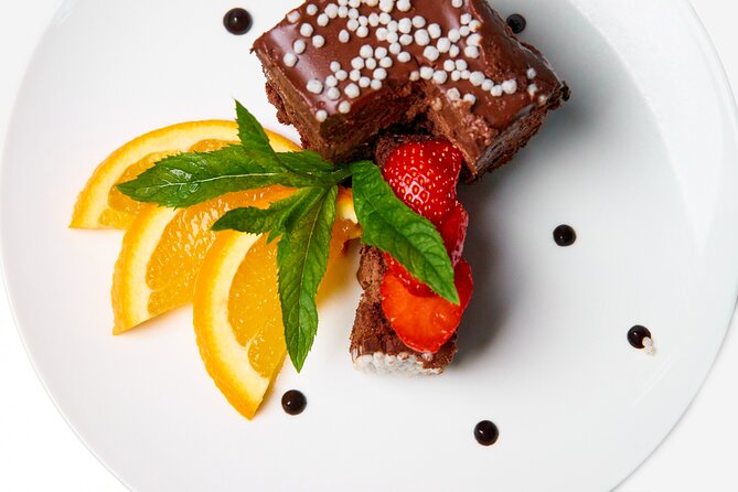 Jazz Lunch Cruise on Sydney Harbour - Buffet Lunch on a Boat: What the Meal Feels Like