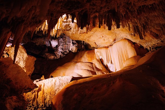 Jewel Cave Fully-guided Tour (Located in Western Australia) - The guided hour underground: formations you’ll actually recognize