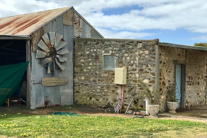 Kangaroo Island Half Day Tasting Tour - Clifford’s Honey Farm: Ligurian bees and honeycomb ice cream