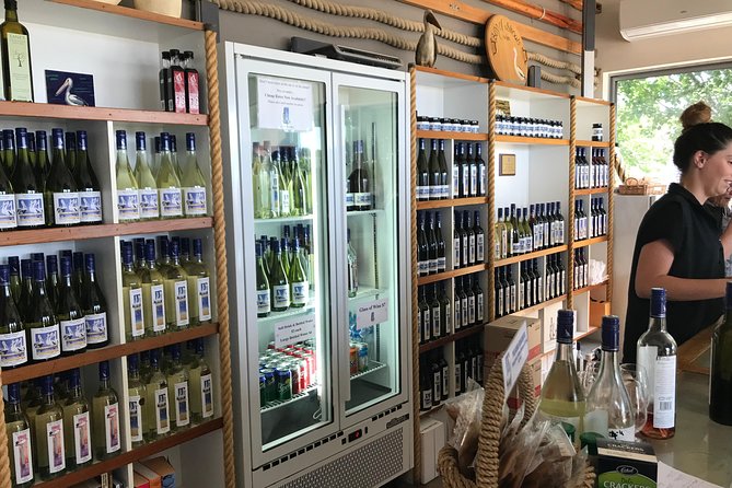 Kangaroo Island Shore Excursion Tasting Tour - For Cruise Ship Passengers Only - Kingscote free time: lunch on your terms (and shop if you want)