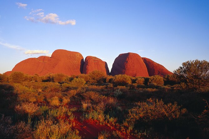 Kata Tjuta Sunset and Valley Of The Winds Walk - Sunset canapés, sparkling wine, and the outback timing trick
