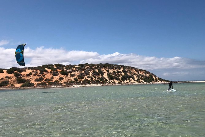 Kitesurfing Lesson - Shark Bay for beginners: why the water works