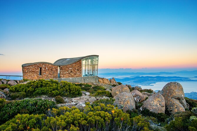 kunanyi/Mt Wellington Tour and MONA Admission - Weather, Cold, and What to Pack for the Summit