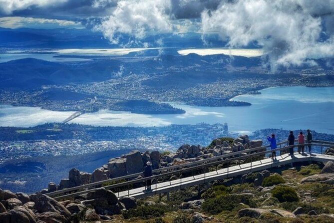 kunanyi/Mt Wellington Ultimate Experience Afternoon Tour - What the escorted format really gives you (especially when weather turns)
