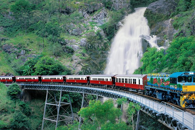 Kuranda Village, Army Duck Tour with Train and Skyrail (KDB) - Morning Logistics: Pickup, Timing, and Why Wristbands Matter