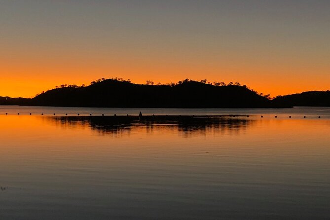 Lake Moondarra Sunset Tour (3 hrs approx) - The Bay Return: Drinks and a Generous Ploughmans Platter