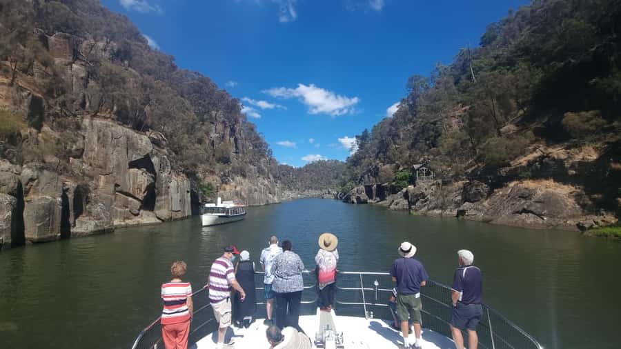 Launceston: Cataract Gorge Adventure Cruise Open Ticket - Entering Cataract Gorge: the cliffs, the calm, and the best viewing