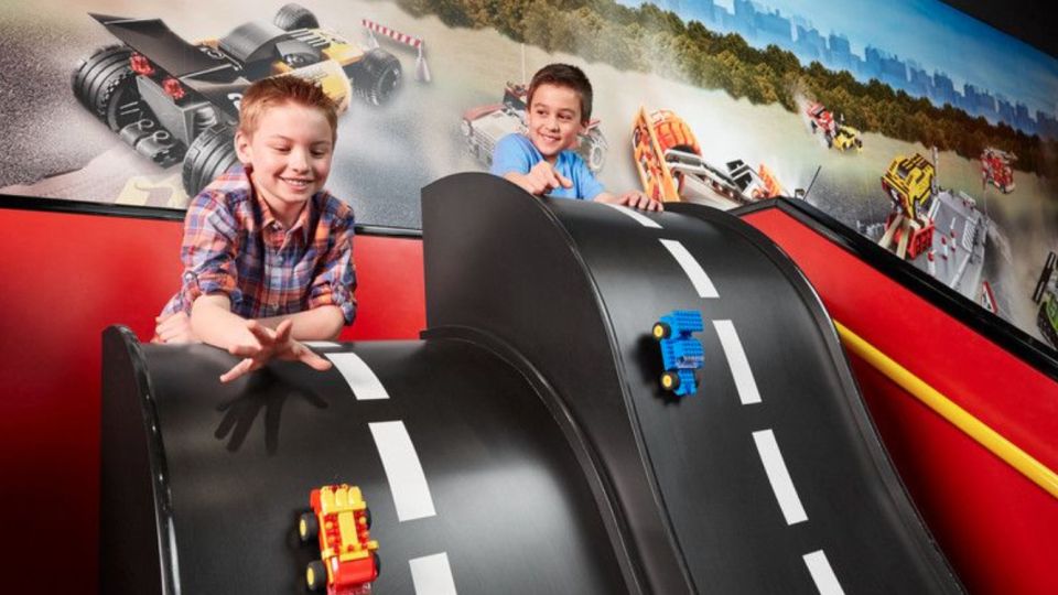 Legoland Discovery Centre Melbourne General Admission - LEGO Creative Workshop and Lego Friends: for kids who want to make something