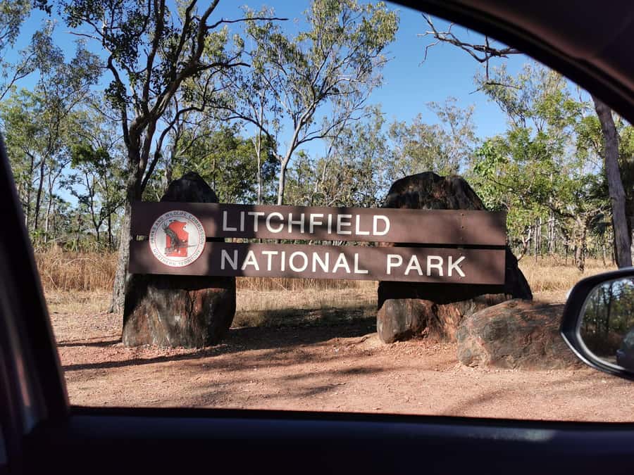 Litchfield & Berry Springs, Premium tour, 10 guests & lunch - Wangi Falls: short walk, big splash potential