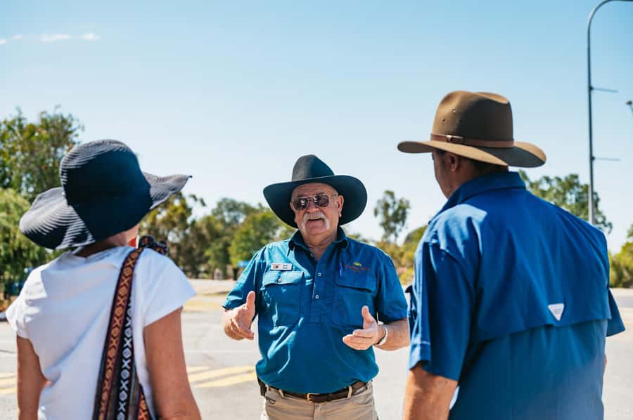 Longreach History and Town Tour - Meeting at Qantas Park: Start Easy, Don’t Stress