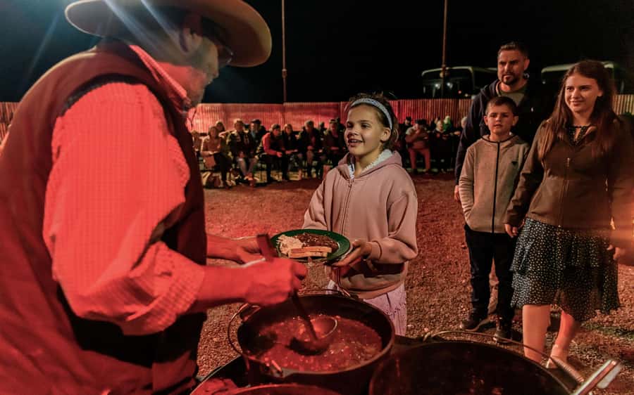 Longreach: Sunset Paddlewheeler Cruise, Show and Dinner - Starlight’s Spectacular Sound & Light show: Captain Starlight’s movie on the riverbank