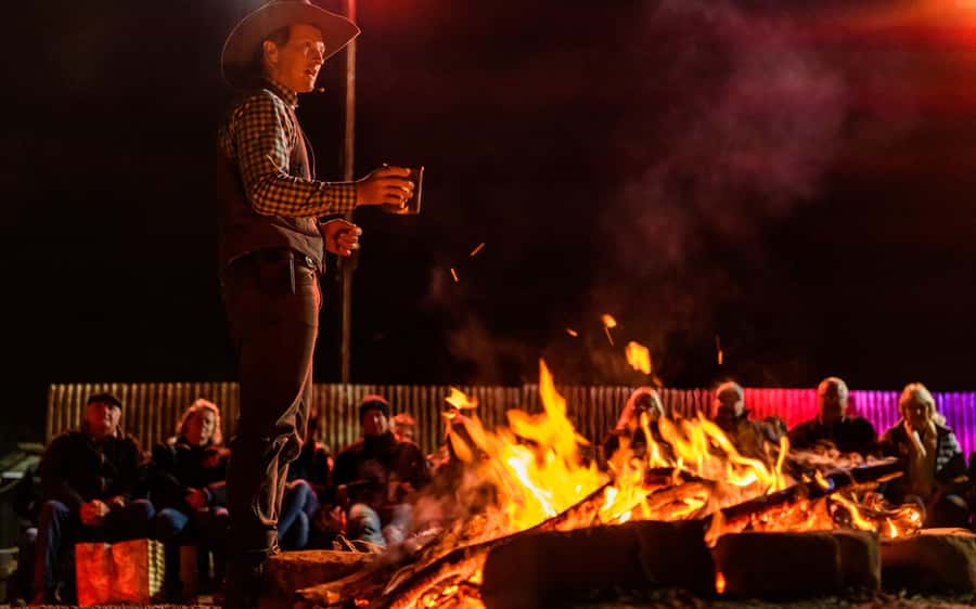 Longreach: Sunset Paddlewheeler Cruise, Show and Dinner - Price and value: is $118 worth a 4-hour outback package?