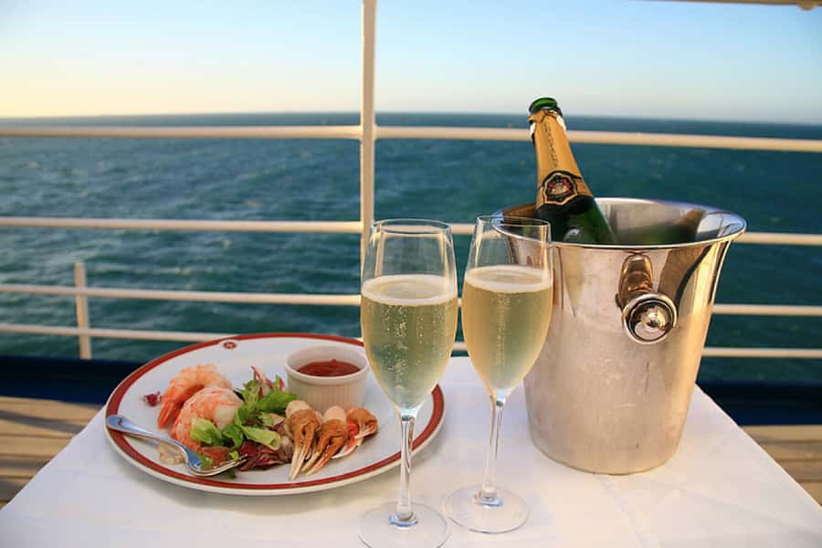 Lunch Cruise with Live Jazz on Sydney Harbour - The 3-hour flow: what happens after you’re on board