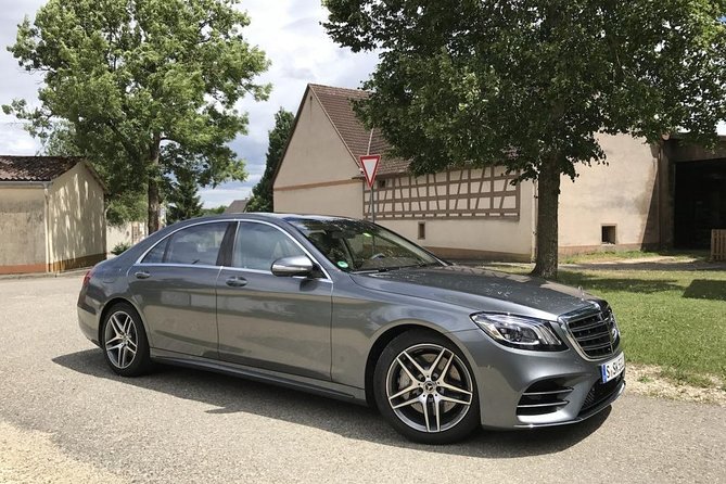 Luxury Chauffeur Car Melbourne Airport To CBD or city to airport - Pickup that’s designed to be easy