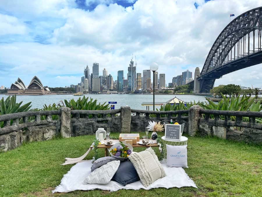 Luxury Picnic for 2 with Sydney Harbour Views at Kirribilli - Drinks bucket with ice: chilled options that fit the moment