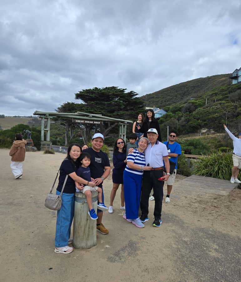 Luxury Private Great Ocean Road Tour – Up to 14 Guests - A private luxury day on the Great Ocean Road (without the chaos)