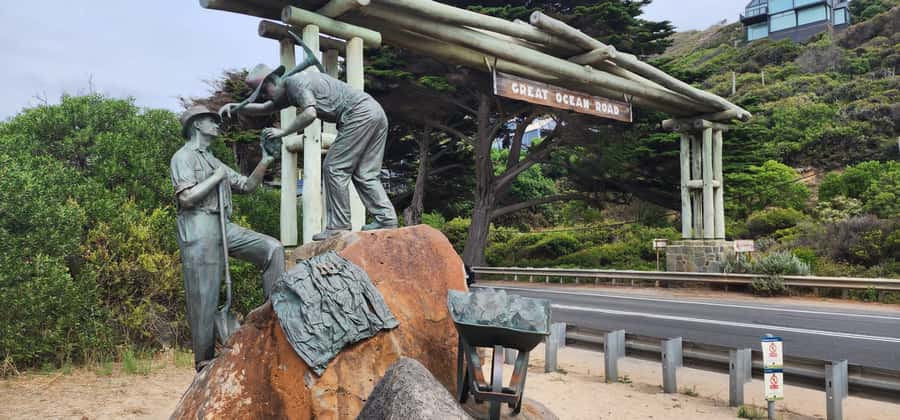 Luxury Private Great Ocean Road Tour – Up to 14 Guests - Value and comfort: what you’re really paying for
