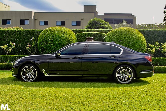 Luxury Sydney Airport Arrival Transfer - Sedan/SUV - Sedan or SUV: Choosing the Right Fit for Your Luggage and Comfort