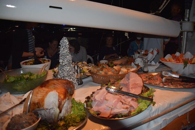 Luxury Sydney Harbor New Years Eve Fireworks Dinner Cruise 2026-7 - View and sound: why the harbour location matters