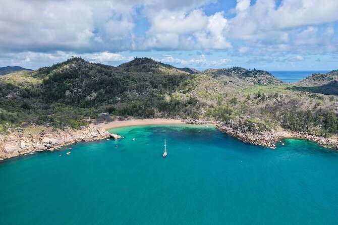 Magnetic Island Sailing Cruise ex Townsville - Food and drinks: where the value shows up fast