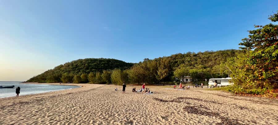 Magnetic Island: West Point Sunset Safari Bus Tour - The 70-minute West Point beach setup for sunset and grazing