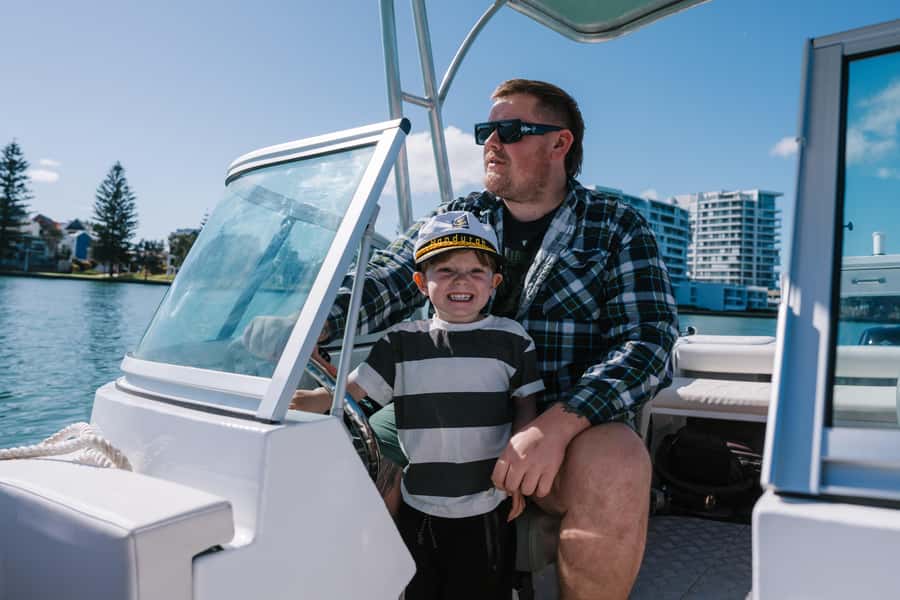 Mandurah: 6-Person Bowrider Boat Rental - Getting started at Blue Manna Boat Hire in Mandurah