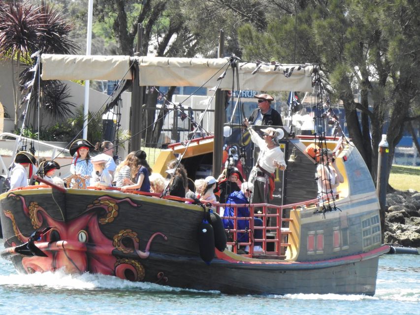 Mandurah Pirate Cruise - The Views You’ll Actually Get: Canals, Sea-Facing Homes, and Wildlife