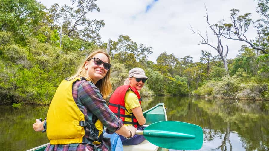 Margaret River: Guided Canoe & 4x4 Tour with Lunch & Wine - Wilyabrup Cliffs and the Cape to Cape Track: Cliff Views From a 4WD Track