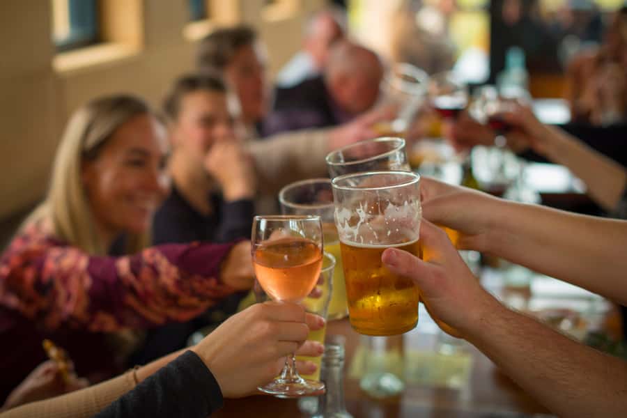 Margaret River: Winery Tour with Lunch and Brewery Visit - Craft brewery lunch plus a round of golf at the driving range