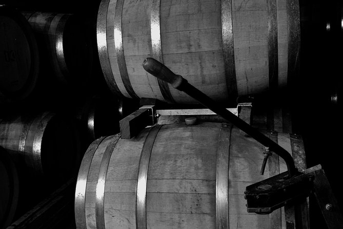 McLaren Vale Shared Tour, visit 4 wineries . Best itinerary. - Stop 2: Chalk Hill Wines and the 1839 heritage thread